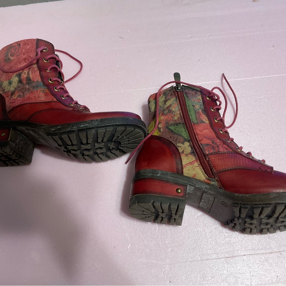 L’ARTISTE Spring Step Red floral Lace-Up/side zip Ankle Boots Sz 37/7 - Picture 9 of 11